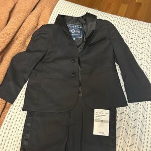 Andy and Evan 2 piece black suit